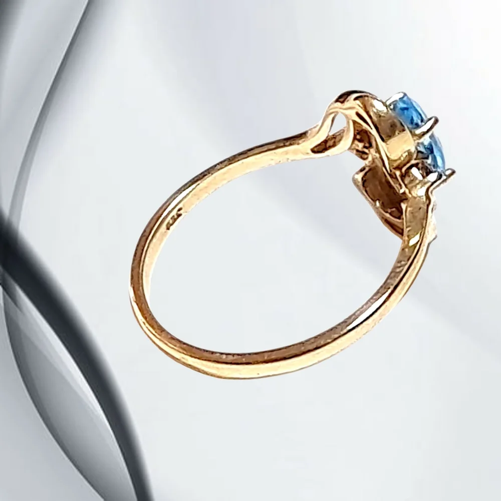 Joseph E. DeMarco Solid 10k Gold Ring with Blue Topaz Gemstone. Size 6